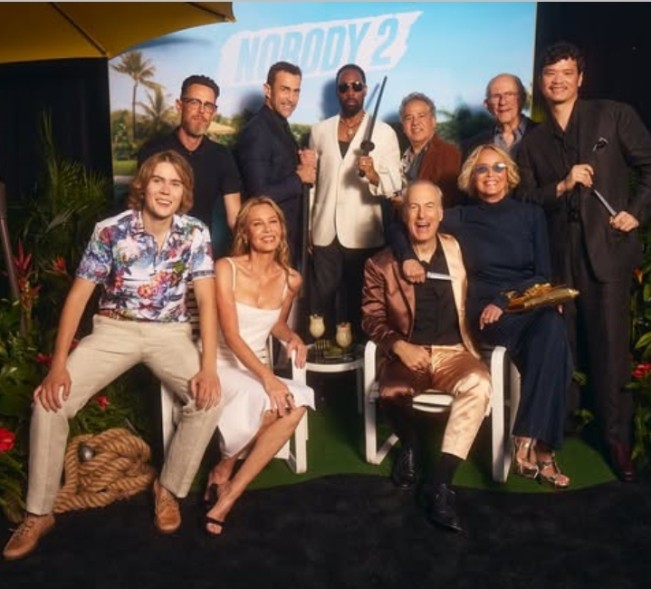 Sutradara Timo Tjahjanto bersama para pemeran Film Nobody 2. [Instagram]